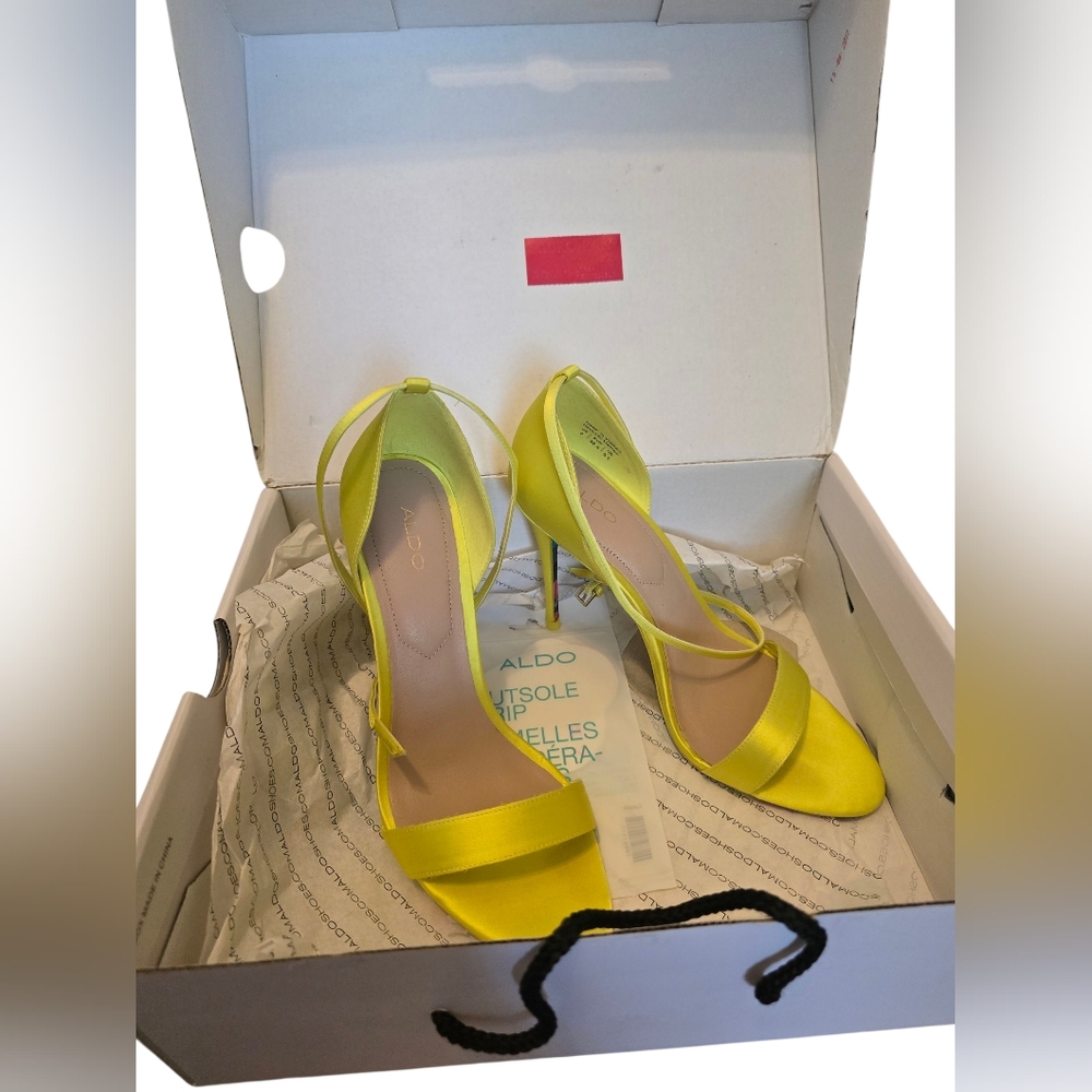 Aldo Women's Neon Yellow Rainbow Bottom Strappy Heels Size 8